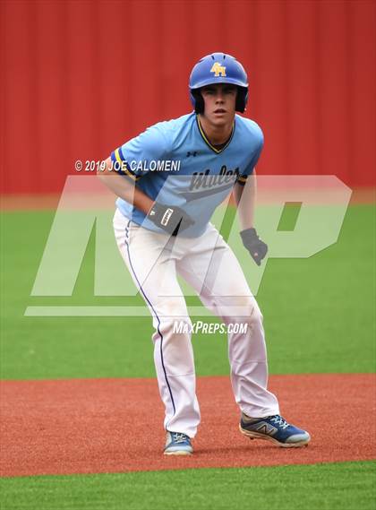 Thumbnail 2 in Alamo Heights vs Uvalde (UIL 5A Bi District) photogallery.