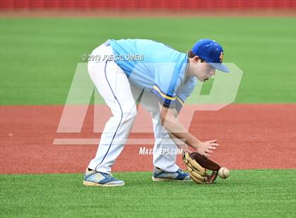 Thumbnail 2 in Alamo Heights vs Uvalde (UIL 5A Bi District) photogallery.