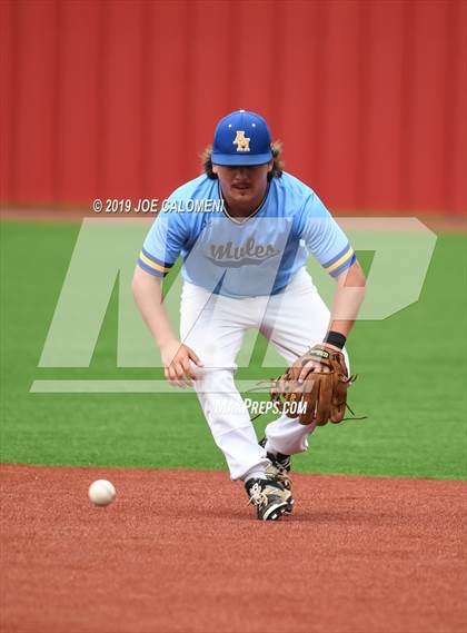 Thumbnail 1 in Alamo Heights vs Uvalde (UIL 5A Bi District) photogallery.
