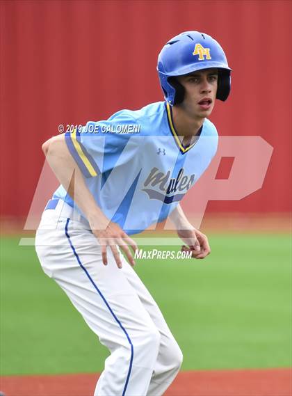 Thumbnail 1 in Alamo Heights vs Uvalde (UIL 5A Bi District) photogallery.
