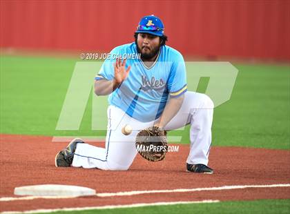 Thumbnail 2 in Alamo Heights vs Uvalde (UIL 5A Bi District) photogallery.