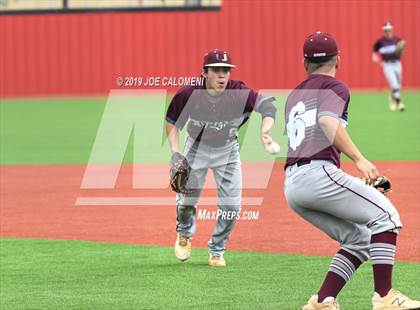 Thumbnail 2 in Alamo Heights vs Uvalde (UIL 5A Bi District) photogallery.