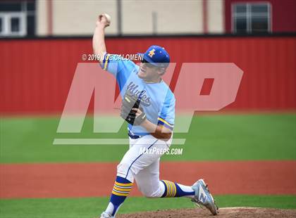 Thumbnail 2 in Alamo Heights vs Uvalde (UIL 5A Bi District) photogallery.