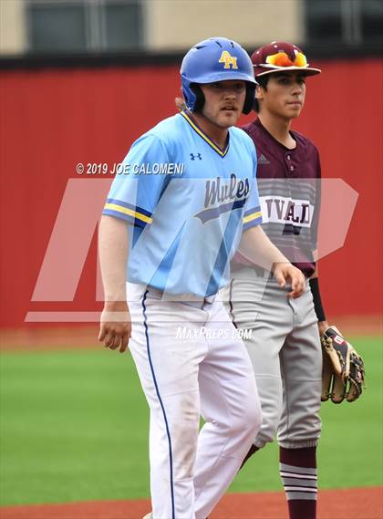 Thumbnail 2 in Alamo Heights vs Uvalde (UIL 5A Bi District) photogallery.