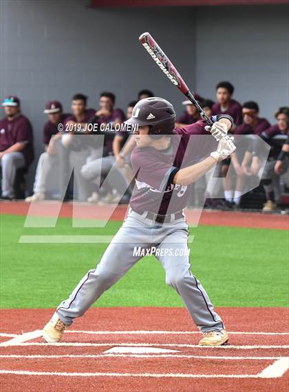 Thumbnail 1 in Alamo Heights vs Uvalde (UIL 5A Bi District) photogallery.