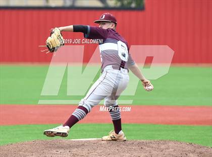 Thumbnail 3 in Alamo Heights vs Uvalde (UIL 5A Bi District) photogallery.