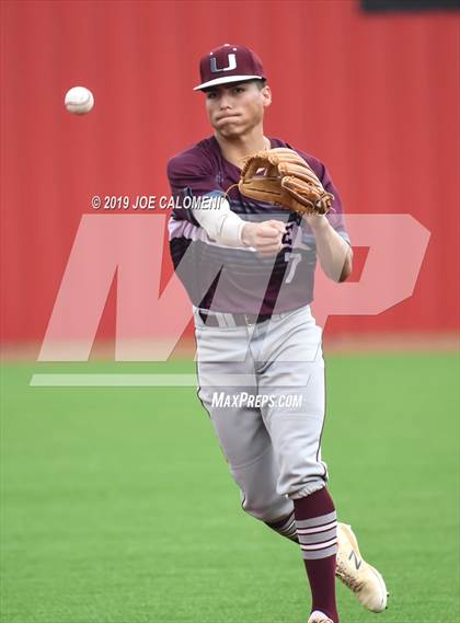 Thumbnail 3 in Alamo Heights vs Uvalde (UIL 5A Bi District) photogallery.