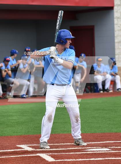 Thumbnail 1 in Alamo Heights vs Uvalde (UIL 5A Bi District) photogallery.