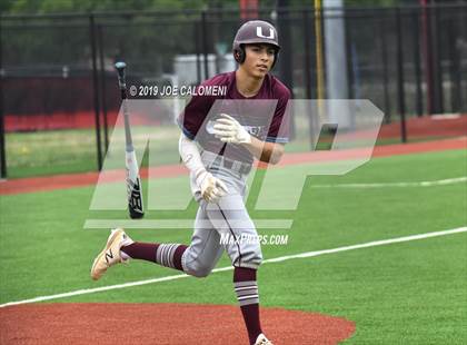 Thumbnail 2 in Alamo Heights vs Uvalde (UIL 5A Bi District) photogallery.