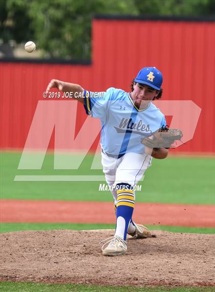 Thumbnail 3 in Alamo Heights vs Uvalde (UIL 5A Bi District) photogallery.