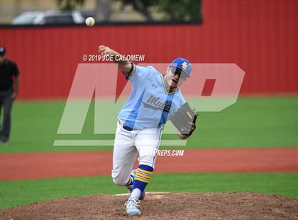 Thumbnail 2 in Alamo Heights vs Uvalde (UIL 5A Bi District) photogallery.