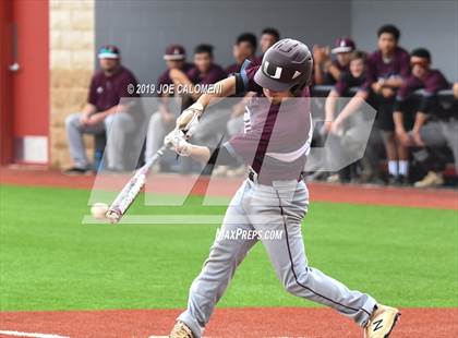 Thumbnail 3 in Alamo Heights vs Uvalde (UIL 5A Bi District) photogallery.