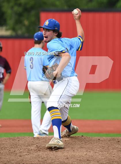 Thumbnail 3 in Alamo Heights vs Uvalde (UIL 5A Bi District) photogallery.