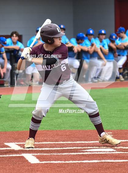 Thumbnail 3 in Alamo Heights vs Uvalde (UIL 5A Bi District) photogallery.