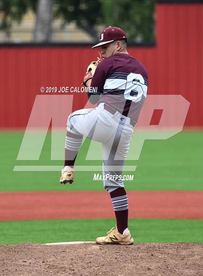Thumbnail 1 in Alamo Heights vs Uvalde (UIL 5A Bi District) photogallery.