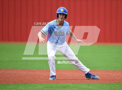 Thumbnail 3 in Alamo Heights vs Uvalde (UIL 5A Bi District) photogallery.
