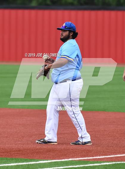 Thumbnail 2 in Alamo Heights vs Uvalde (UIL 5A Bi District) photogallery.