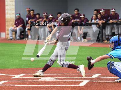 Thumbnail 1 in Alamo Heights vs Uvalde (UIL 5A Bi District) photogallery.