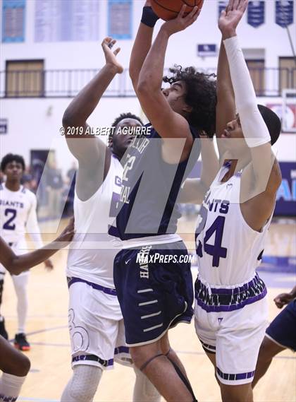 Thumbnail 1 in Decatur Central vs. Ben Davis (IHSAA 4A 3rd Round Playoff) photogallery.