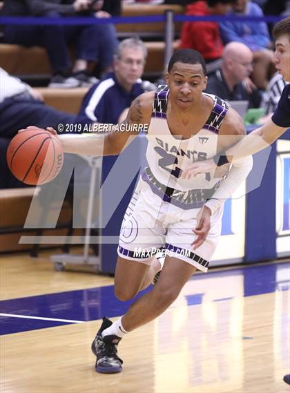 Thumbnail 2 in Decatur Central vs. Ben Davis (IHSAA 4A 3rd Round Playoff) photogallery.