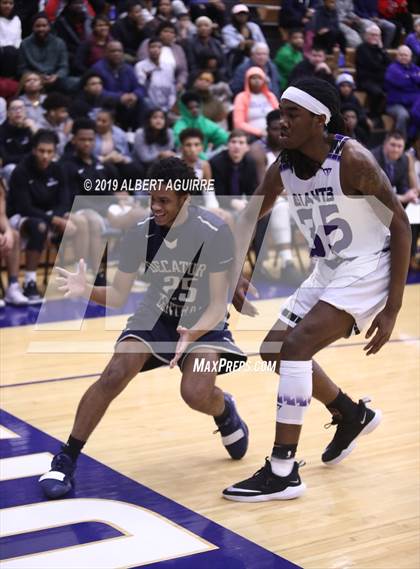 Thumbnail 2 in Decatur Central vs. Ben Davis (IHSAA 4A 3rd Round Playoff) photogallery.
