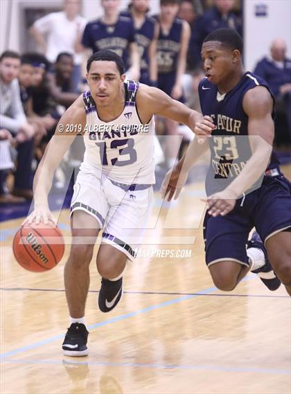 Thumbnail 2 in Decatur Central vs. Ben Davis (IHSAA 4A 3rd Round Playoff) photogallery.
