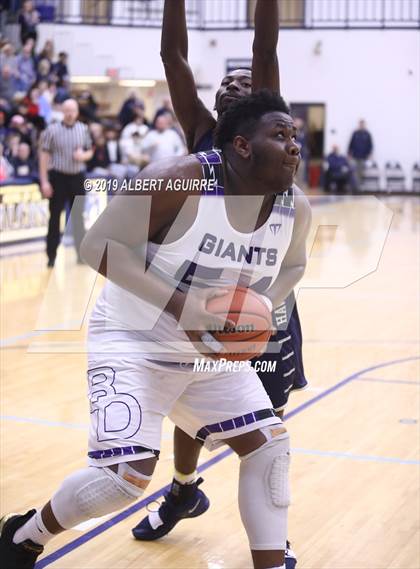 Thumbnail 1 in Decatur Central vs. Ben Davis (IHSAA 4A 3rd Round Playoff) photogallery.