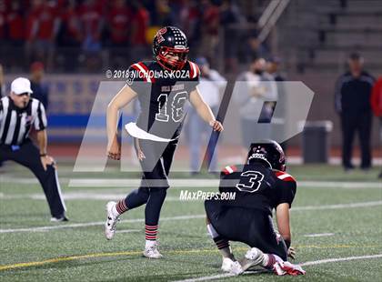 Thumbnail 2 in Harvard-Westlake vs. Palos Verdes (CIF SS Playoffs) photogallery.
