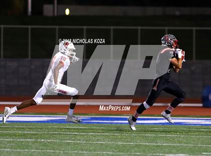Thumbnail 2 in Harvard-Westlake vs. Palos Verdes (CIF SS Playoffs) photogallery.