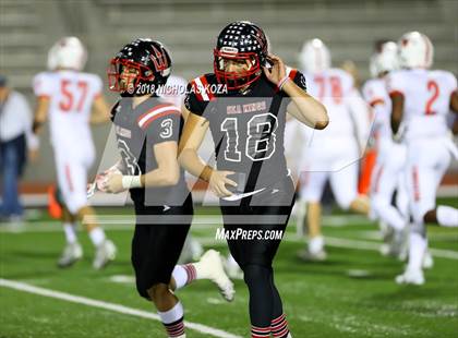 Thumbnail 3 in Harvard-Westlake vs. Palos Verdes (CIF SS Playoffs) photogallery.