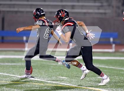 Thumbnail 1 in Harvard-Westlake vs. Palos Verdes (CIF SS Playoffs) photogallery.