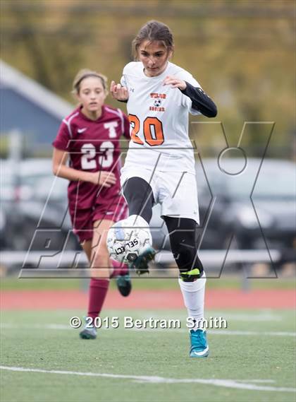 Thumbnail 2 in Wilson vs Tonawanda (Section 6 Class B Final) photogallery.