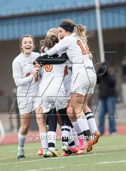 Thumbnail 3 in Wilson vs Tonawanda (Section 6 Class B Final) photogallery.