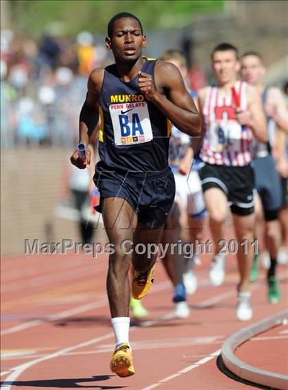 Thumbnail 2 in 117th Penn Relays (Boys Small School 4x800m Event 303) photogallery.