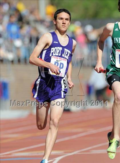 Thumbnail 2 in 117th Penn Relays (Boys Small School 4x800m Event 303) photogallery.