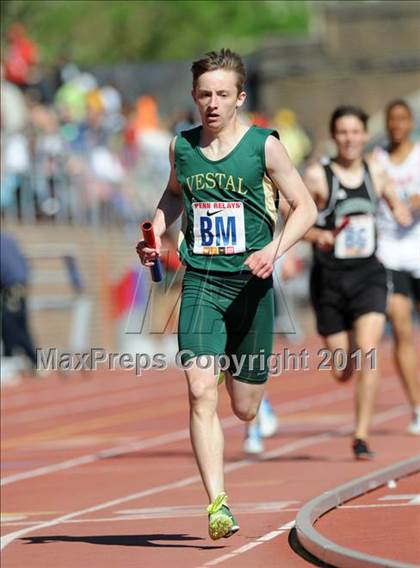 Thumbnail 1 in 117th Penn Relays (Boys Small School 4x800m Event 303) photogallery.