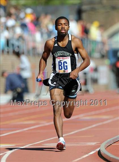 Thumbnail 3 in 117th Penn Relays (Boys Small School 4x800m Event 303) photogallery.