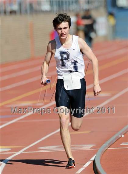 Thumbnail 1 in 117th Penn Relays (Boys Small School 4x800m Event 303) photogallery.