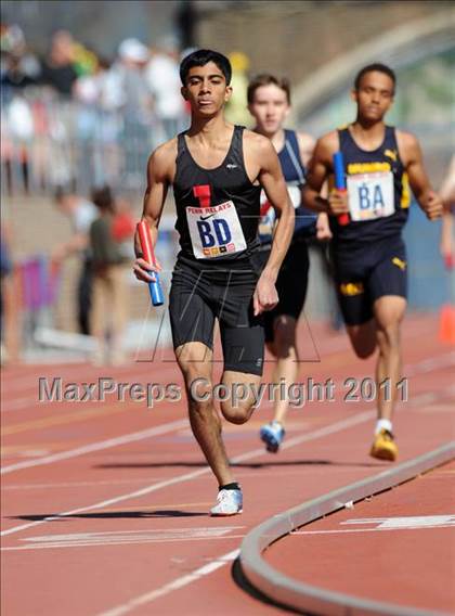 Thumbnail 1 in 117th Penn Relays (Boys Small School 4x800m Event 303) photogallery.