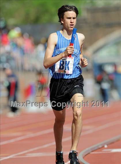 Thumbnail 2 in 117th Penn Relays (Boys Small School 4x800m Event 303) photogallery.