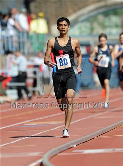 Thumbnail 3 in 117th Penn Relays (Boys Small School 4x800m Event 303) photogallery.