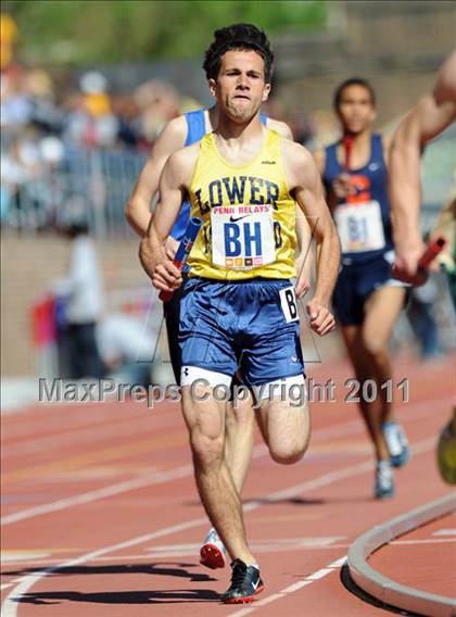 Thumbnail 2 in 117th Penn Relays (Boys Small School 4x800m Event 303) photogallery.