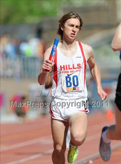Thumbnail 2 in 117th Penn Relays (Boys Small School 4x800m Event 303) photogallery.
