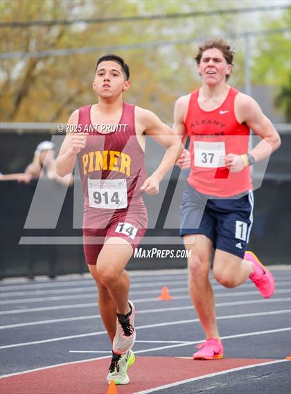 Thumbnail 3 in Bryan Bradley Viking Track Classic (1600m) photogallery.
