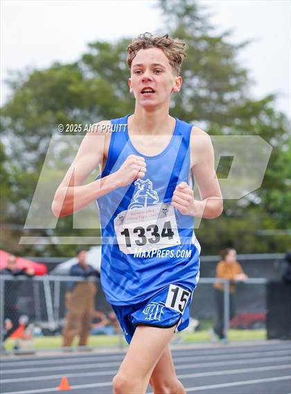 Thumbnail 1 in Bryan Bradley Viking Track Classic (1600m) photogallery.