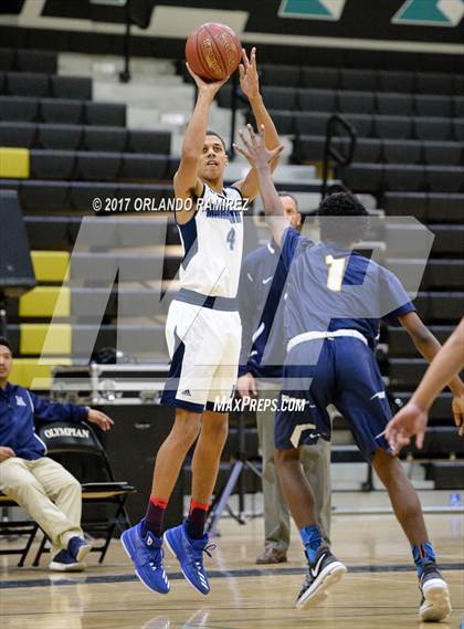 Thumbnail 1 in Maranatha Christian vs Preuss UCSD (Grossmont Winter Classic) photogallery.