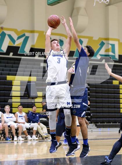 Thumbnail 3 in Maranatha Christian vs Preuss UCSD (Grossmont Winter Classic) photogallery.