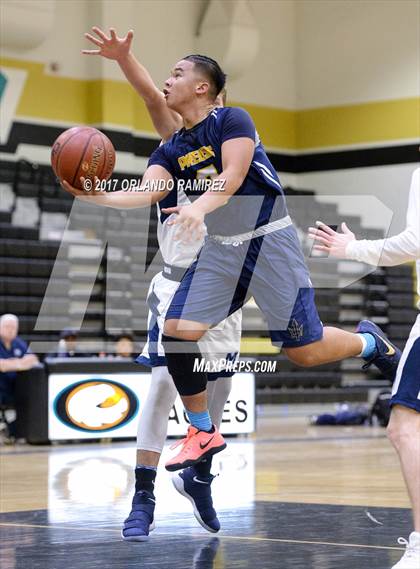 Thumbnail 3 in Maranatha Christian vs Preuss UCSD (Grossmont Winter Classic) photogallery.