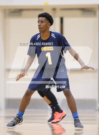 Thumbnail 2 in Maranatha Christian vs Preuss UCSD (Grossmont Winter Classic) photogallery.