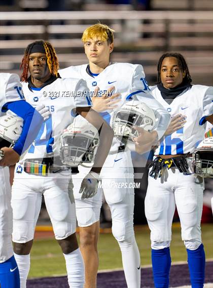 Thumbnail 1 in Midlothian vs Coronado (UIL 5A D1 Area Playoff)  photogallery.
